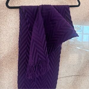 AMICALE Cashmere Deep Purple Chevron Scarf